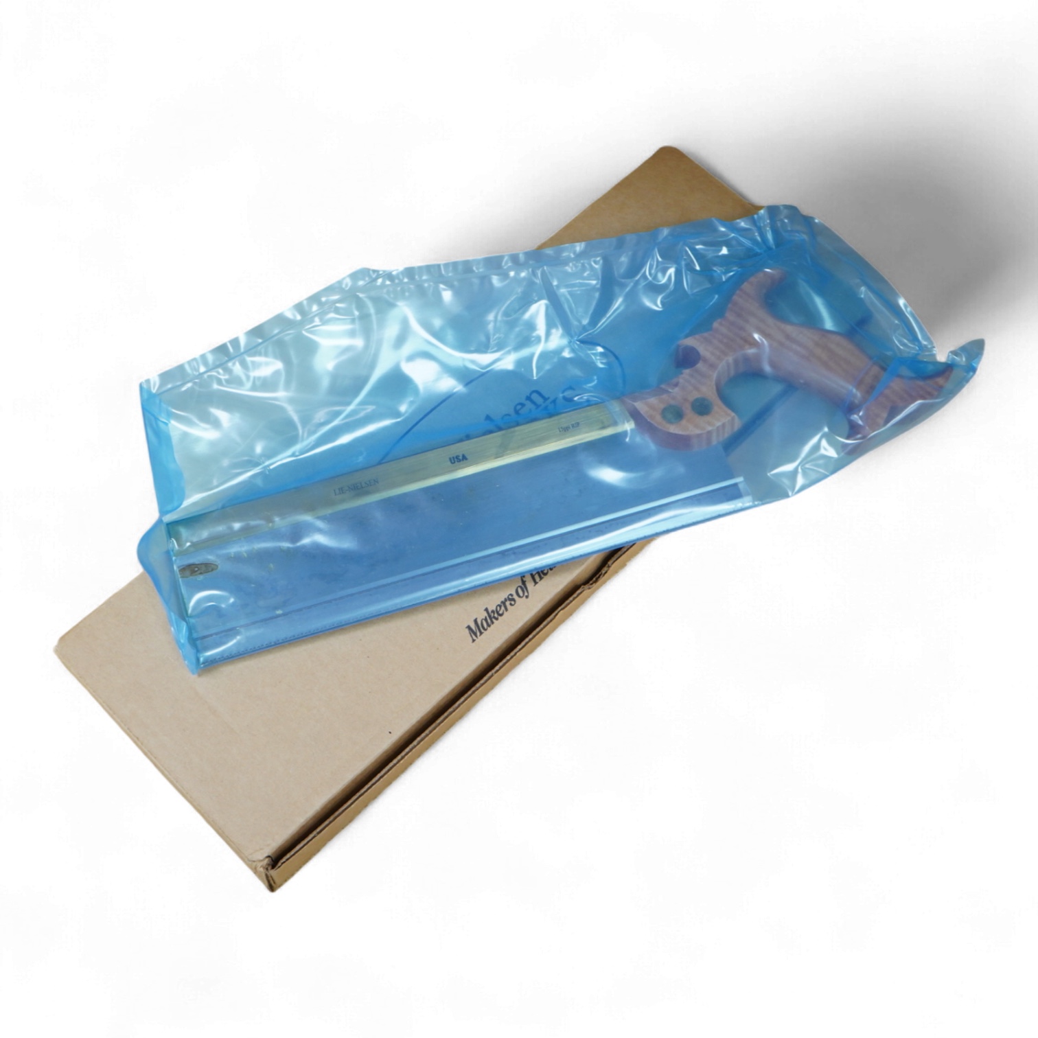 A boxed Lie Nielsen Toolworks 14ppi carcass saw (rip cut)